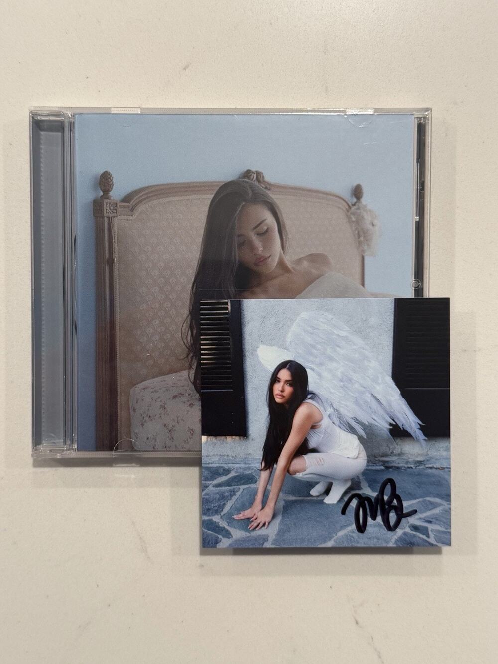 Madison Beer Exclusive Alternate Cover Locket CD + Signed Insert AUTOGRAPHED #2
